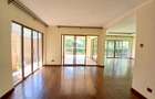 5 Bed Townhouse with En Suite at Lavington - 5