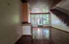 5 Bed Townhouse with En Suite in Lavington - 17