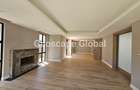 5 Bed House with En Suite in Runda - 16
