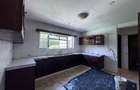 4 Bed House with En Suite in Nyari - 18