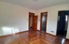 5 Bed Townhouse with En Suite at Convent Drive - 9