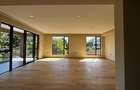 6 Bed House with En Suite in Nyari - 2
