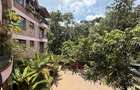 3 Bed Apartment with En Suite in Riverside - 3