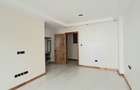 4 Bed Apartment with En Suite in Spring Valley - 15