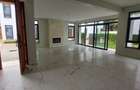 5 Bed Villa with En Suite at Lavington - 2