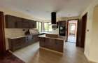 4 Bed Townhouse with En Suite in Karen - 8
