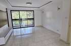 3 Bed Apartment with En Suite at Lavington - 6