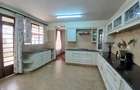 5 Bed Townhouse with En Suite at Lavington - 16