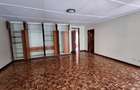 4 Bed Townhouse with En Suite in Lavington - 7