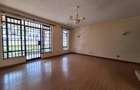 5 Bed Townhouse with En Suite in Lavington - 11