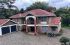 5 Bed House with En Suite in Lavington - 3