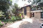 6 Bed Townhouse with En Suite at Lavington - 17