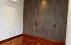 5 Bed Townhouse with En Suite in Lavington - 12