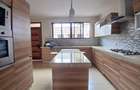 5 Bed Townhouse with En Suite at Lavington - 5
