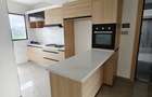3 Bed Apartment with En Suite in Riverside - 17