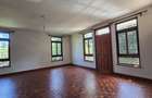 5 Bed Townhouse with En Suite in Lavington - 19