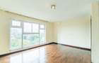 3 Bed Apartment with En Suite at Riverside Drive - 10