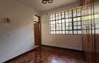 5 Bed House with En Suite in Lavington - 5