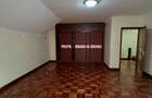 5 Bed Townhouse with En Suite at Othaya Road - 6