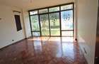 5 Bed Townhouse with En Suite at Convent Drive - 10