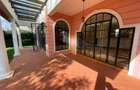 4 Bed House with En Suite in Runda - 12