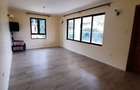 5 Bed Townhouse with En Suite in Lavington - 10