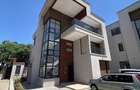 5 Bed Villa with En Suite at Lavington - 17