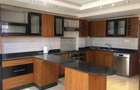 5 Bed Townhouse with En Suite at Lavington - 4