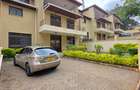 5 Bed Townhouse with En Suite at Lavington Green - 3