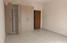 3 Bed Apartment with En Suite at Links Road - 8