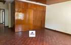 5 Bed Townhouse with En Suite at Fox Close - 13