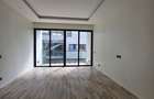 5 Bed Townhouse with En Suite in Lavington - 9