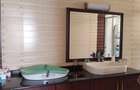 5 Bed House with En Suite in Westlands Area - 13