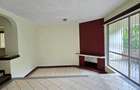 4 Bed Townhouse with En Suite in Spring Valley - 11
