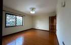 5 Bed Townhouse with En Suite in Lavington - 10