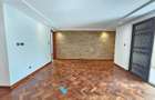 5 Bed Townhouse with En Suite in Lavington - 17