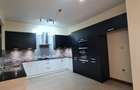 3 Bed Apartment with En Suite at Parkland - 16