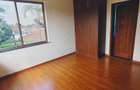 5 Bed Townhouse with En Suite at Chalbi - 4