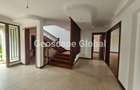 5 Bed Townhouse with En Suite in Lavington - 4
