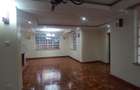 5 Bed Townhouse with En Suite at Lavington Green - 4