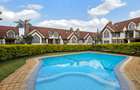 5 Bed Townhouse with En Suite at Lavington Green - 16