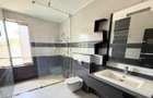 3 Bed Apartment with En Suite in Riverside - 4