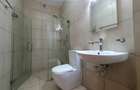 4 Bed Apartment with En Suite at 2Nd Parklands Avenue - 8