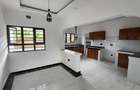 3 Bed House with En Suite at Forest Line Road - 4