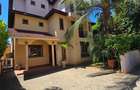 5 Bed Townhouse with En Suite at Nyali - 1