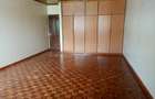 5 Bed Townhouse with En Suite in Lavington - 4