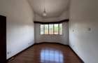 4 Bed Townhouse with En Suite in Brookside - 8