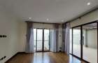 5 Bed Townhouse with En Suite in Lavington - 8