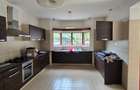 5 Bed Townhouse with En Suite at Runda - 8