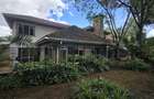 4 Bed House with En Suite in Lavington - 1